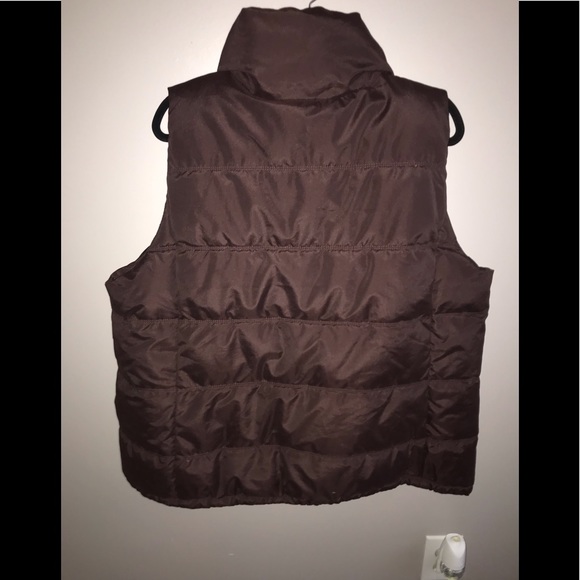 Frost-Free Puffer Vest - Picture 2 of 3